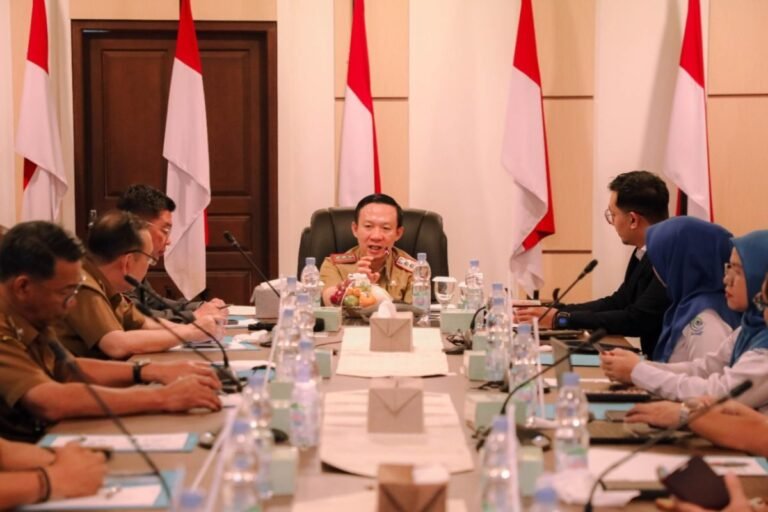 楠榜省政府向 BPJS Health PBI 和 PBPU 撥款 1,250 億印尼盾