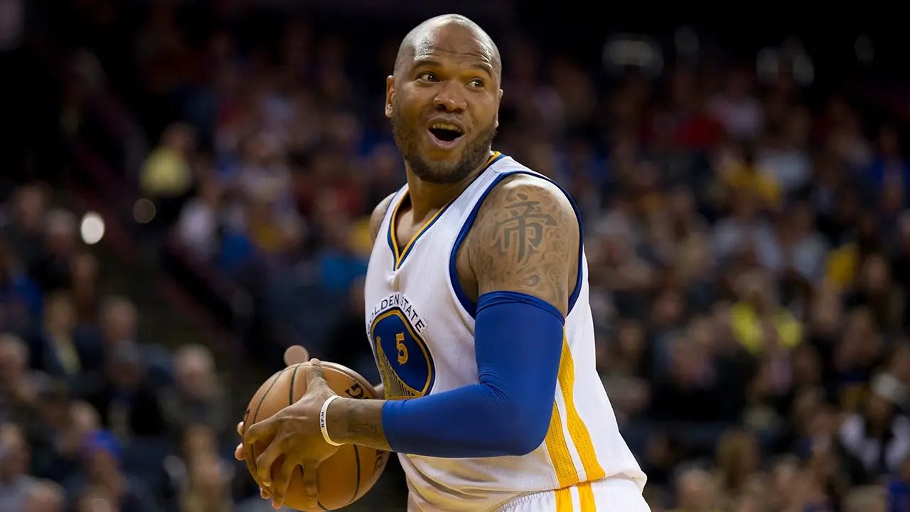 前勇士隊冠軍 Marreese Speights 嘲笑 NCAA 規則，鱷魚隊回歸只是一個笑話