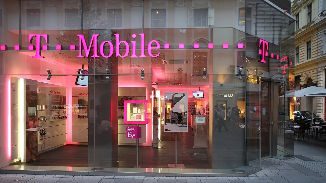 透過這些 T-Mobile 優惠，購買 iPhone 17 和 Galaxy S26 可以享受大優惠。