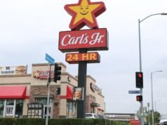 陷入困境的 Carls Jr. 特許經營商計劃關閉加州 10 家門市並出售 49 家門市