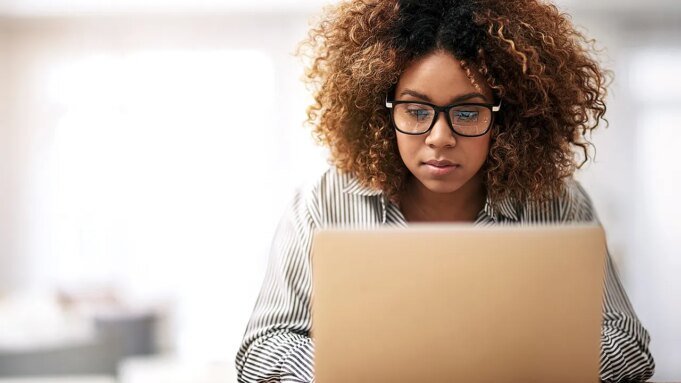 woman-works-on-laptop.jpg