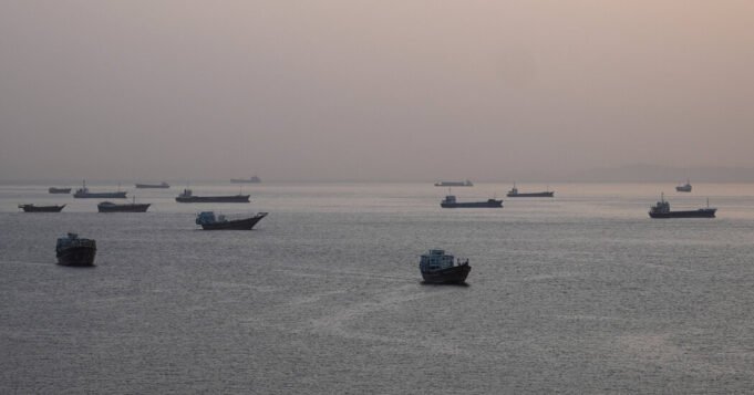 00biz-iran-oil-deal-zpqh-facebookJumbo.jpg