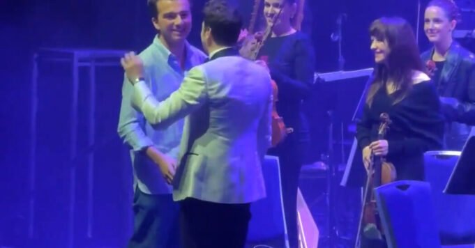 02vid-lalaland-embed-COVER-facebookJumbo.jpg
