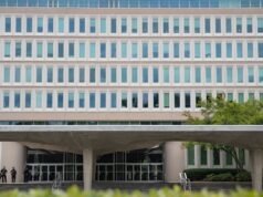中央情報局官員被發現攜帶金條,涉嫌製作虛假間諜程序