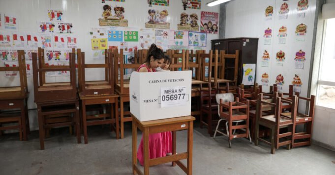 07int-peru-election-wtk-kvmz-facebookJumbo.jpg