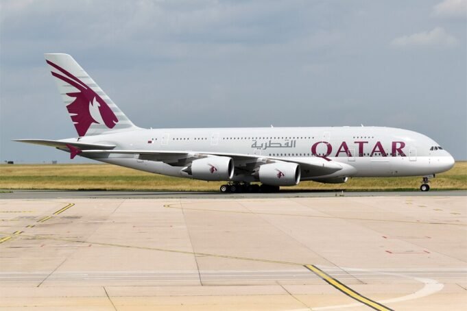 1080px-Qatar_Airways_A7-APJ_Airbus_A380-861_49588621778.jpg
