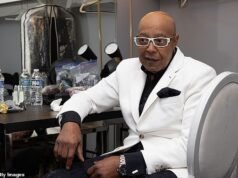 因創作流行迪士尼歌曲而聞名的 R&B 傳奇人物貝博·布萊森 (Bebo Bryson) 在 75 歲時中風。