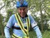 「一開始我們就得到了薩姆和消防員的人數」:這位70歲的自行車手每年日夜騎行約10,000公里。