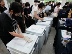 韓國下台的保守派因缺乏選票而憤怒集會