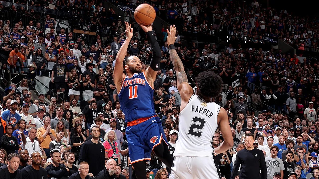 賈倫布倫森 (Jalen Brunson) 帶領尼克隊奪得 53 年來首個總冠軍，紐約爆發