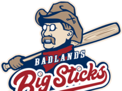 Big Sticks 贏得了與競爭對手 Hot Tots 的投手決鬥