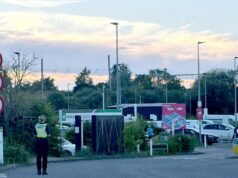 英國發生火車相撞事故,造成至少一人死亡、多人受傷