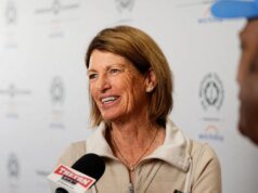HOFer Juli Inkster,65 歲,將與 Angel Yin 一起參加 LPGA 團體賽