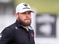 後期的激增讓泰瑞爾哈頓 (Tyrell Hatton) 在 LIV 安達盧西亞高爾夫 (LIV Golf Andalucia) 比賽中取得領先