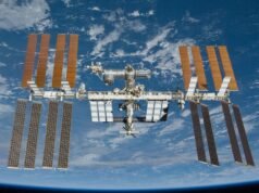 國際太空站上的太空人在 SpaceX Dragon 中避難,太空人試圖調節氣流