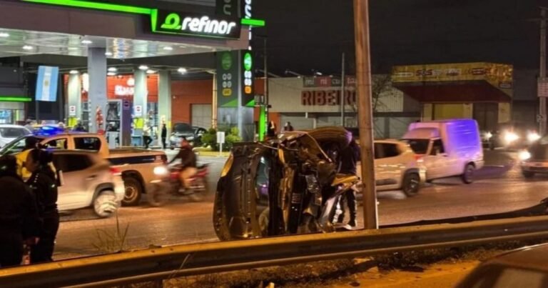 他在血液酒精含量為2.22的情況下駕車並在胡胡伊省的9號公路上發生車禍