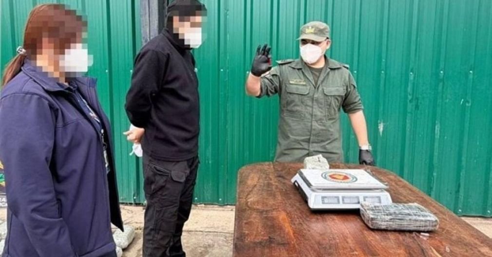 憲兵隊搗毀了奧蘭與三家公司合作的販毒網絡
