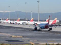 航空公司表示,由於燃油價格上漲,2016 年利潤下降了 49%