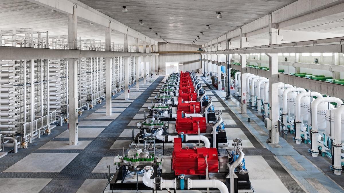 西班牙鞏固其在歐洲海水淡化領域的領導地位，Acciona、Veolia、Sacyr Agua 和 Cox 是主要參與者