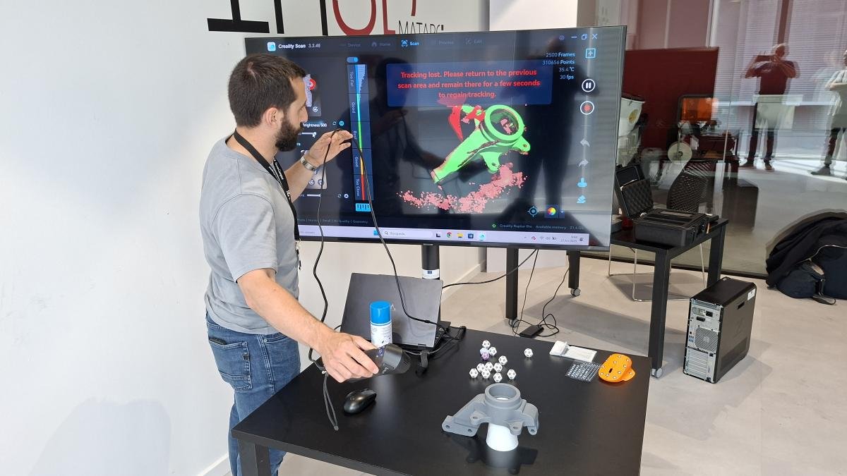 該行業的未來就在馬塔羅印刷：TecnoCampus 培訓 INS Miquel Biada 高級 3D 印刷大師。