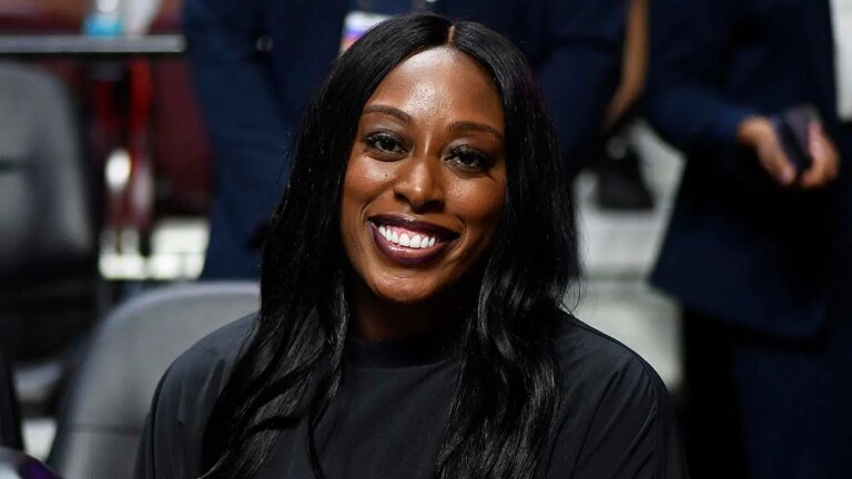 奇尼·奧格烏米克 (Chiney Ogwumike) 對艾莉莎·托馬斯 (Alyssa Thomas) 的辯護強化了批評者對 WNBA 媒體的所有評價。