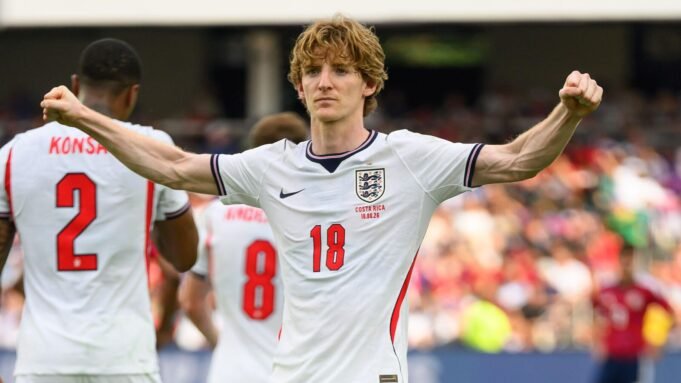 Anthony-Gordon-England-Costa-Rica.jpg