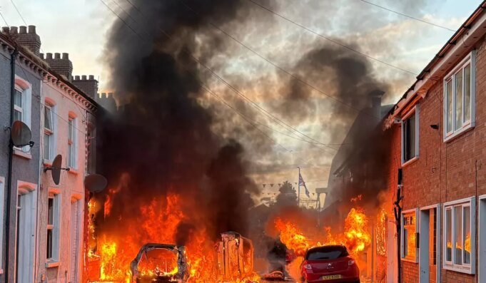 Britain-Northern-Ireland-Stabbing__1615_c0-52-2988-1795_s1200x700.jpg