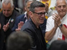 工黨的安迪·伯納姆贏得英國特別選舉,與史塔默展開對決