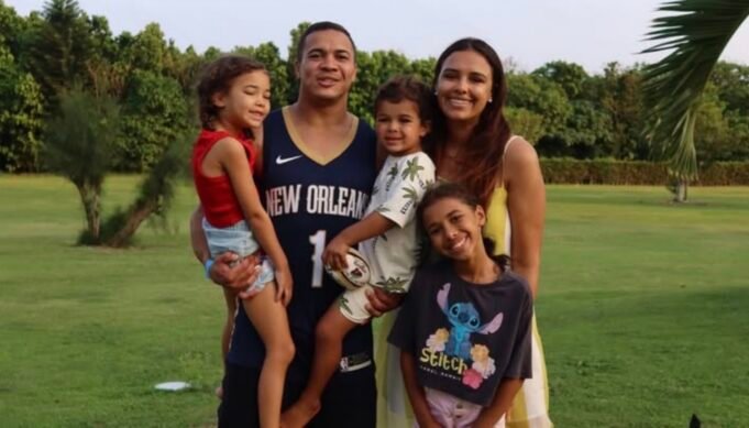 Cheslin-Kolbe-family-e1781451543894.jpg