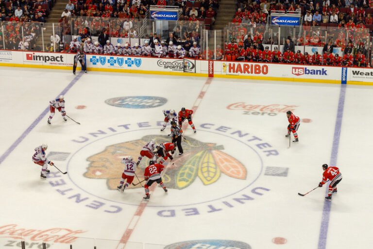 在 Pridham 交易後，黑鷹隊專注於收購 NHL 人才