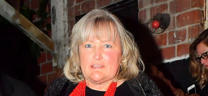 Debbie-Rowe-.jpg