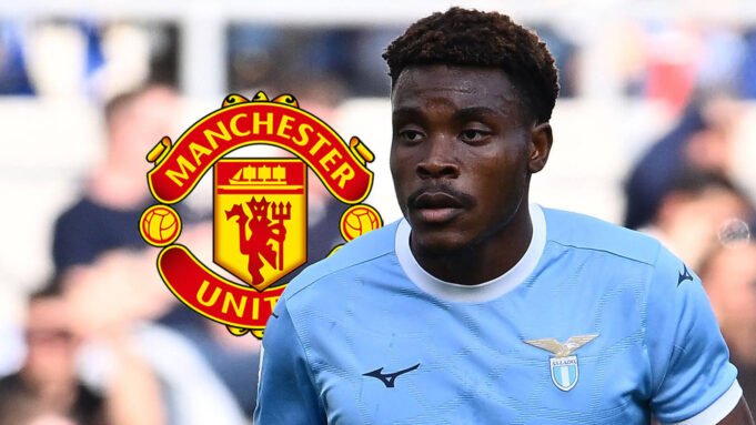 F365-One-Badge-Fisayo-Dele-Bashiru-Manchester-United.jpg