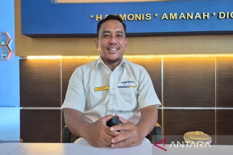 KPPN Manokwari 向四個地方政府分配了 118.8 億印尼盾的實體 DAK