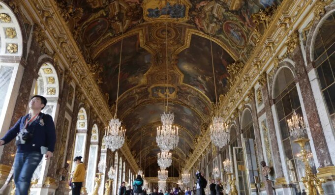 G7-Summit-Trump-Versailles_Dazzle_Diplomacy_93133_c0-240-5760-3600_s1200x700.jpg