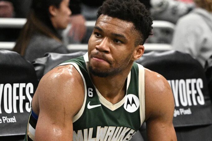 Giannis-Antetokounmpo-24.jpg