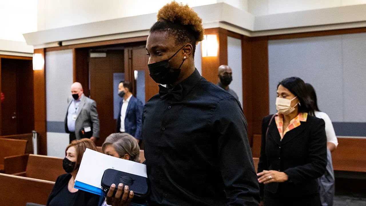 前突襲者隊外接手 Henry Ruggs 在 2021 年嚴重酒駕案件中假釋被拒絕