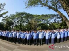 政府發放IDR 24 T第13期薪資