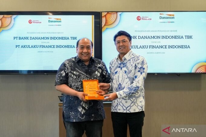Image-1-Akulaku-Finance-dan-Danamon-Perkuat-Sinergi-Pendanaan-untuk-Dukung-Pertumbuhan-Pembiayaan-Di.jpeg