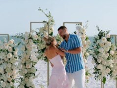 Brian Schottenheimer 的妻子祝賀 Jake Ferguson 與 SI 泳裝模特兒 Hayley Cavinder 結婚