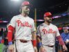 凱爾·施瓦伯(Kyle Schwarber)擊出三分本壘打,布萊斯·哈珀(Bryce Harper)在費城人隊的失利中騎自行車。