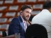 ESPN 的邁克格林伯格猛烈抨擊尼克斯隊球迷向溫班亞馬扔雞蛋