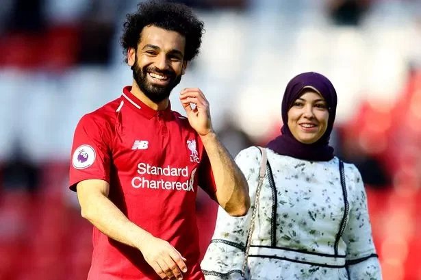 Mohamed-Salah-and-wife-Magi-Salah.png