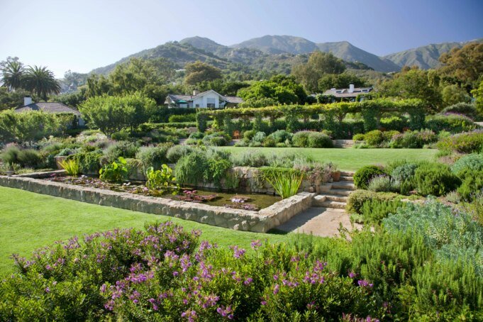 Mountain_View_and_Gardens.jpg