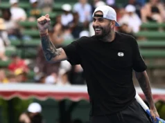 尼克·克耶高斯 (Nick Kyrgios) 結束了 15 個月的單打成功等待後,打破了自己的性格