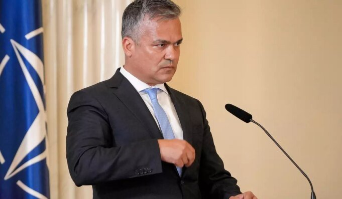 Romania_Politics__3851_c0-105-2506-1566_s1200x700.jpg