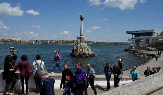 Russia_Crimea_Fuel_Crisis_22934_c0-250-6000-3750_s1200x700.jpg