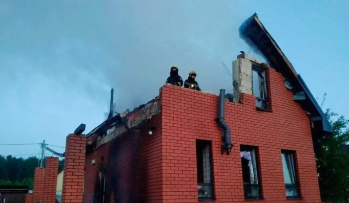 Russia_Ukraine_Drone_Attack_45877_c0-0-5500-3208_s1200x700.jpg