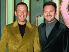 丈夫 Scott Mills 在 BBC Stars Connect 上分享了 DJ 被解僱後他的第一個帖子