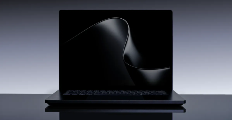 這是配備 Nvidia RTX Spark 的 Microsoft Surface Laptop Ultra