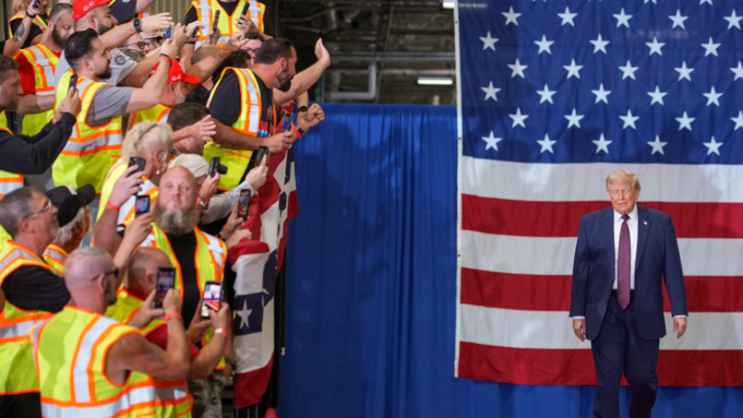 Trump-construction-rally.png